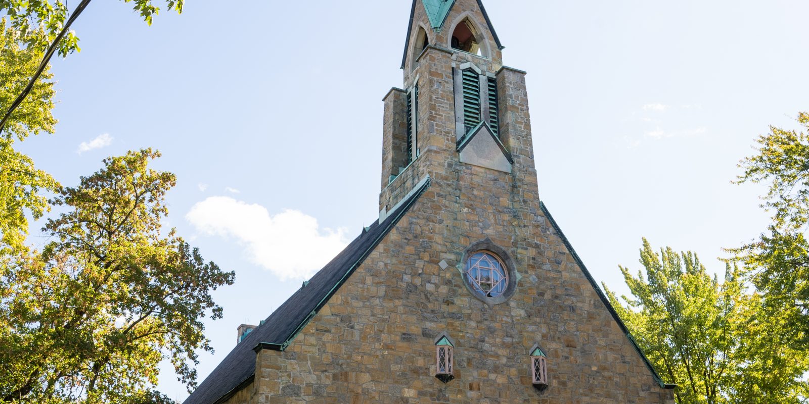 Achat de l'église et du presbytère Saint-Enfant-Jésus par le Groupe Angus